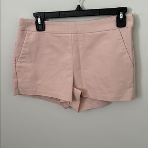 Express Size 4 light pink short
